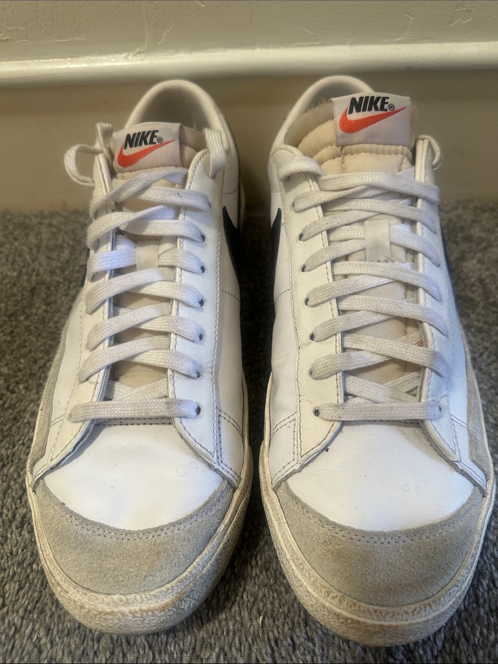 Nikes White Men’s Blazer Retro Sneakers